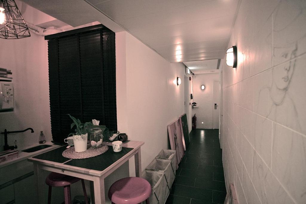 Just Inn Hong Kong Bagian luar foto